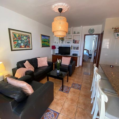 Azul 41 - Puerto Del Carmen Harbor With Oceanview, Pet Friendly, Pool Apartment Tías Exterior foto